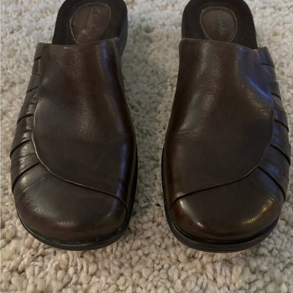 Clarks Brown Leather Slip On Clog Mules Shoes 7 Narrow - Picture 5 of 5